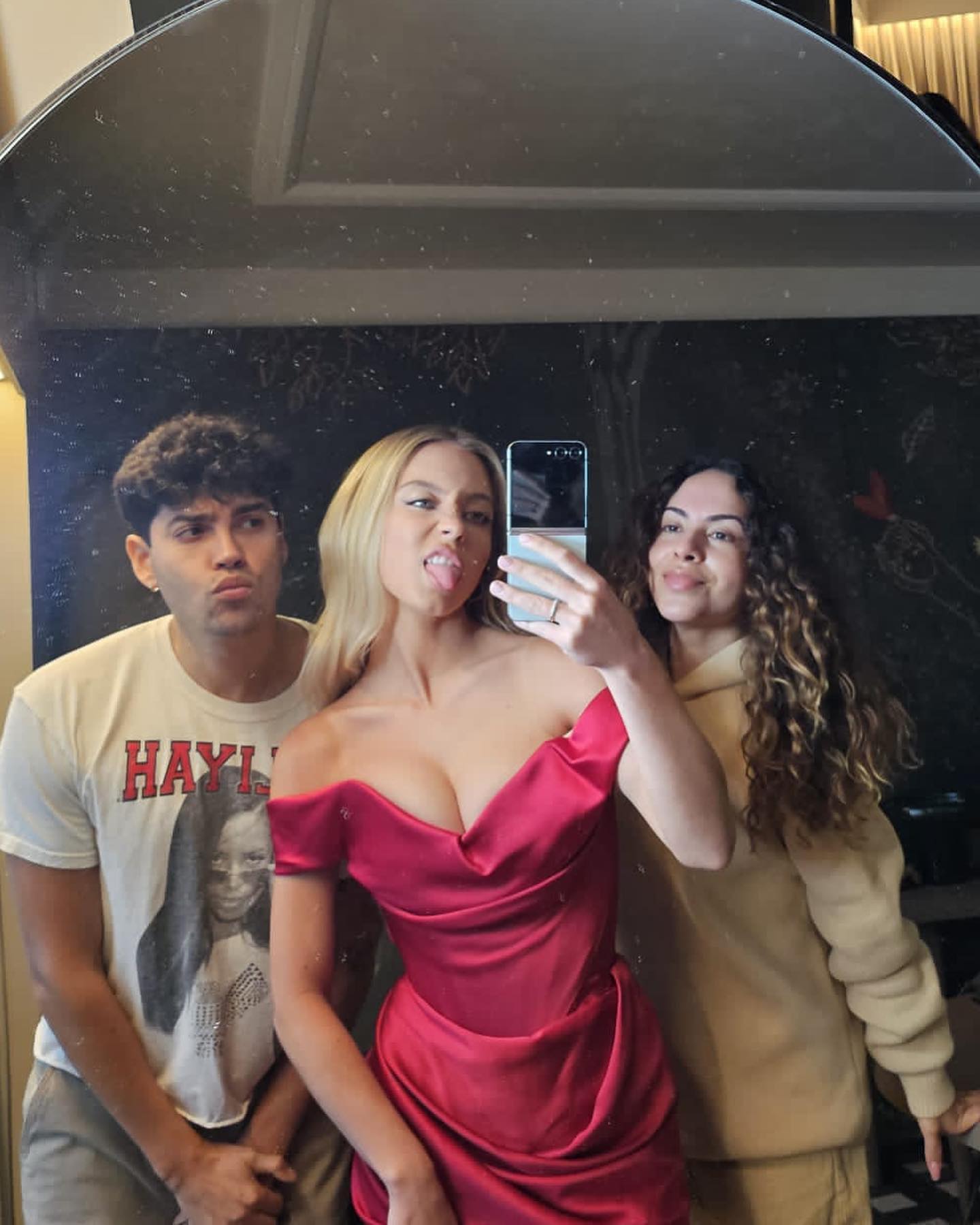 sydney_sweeney instagram image archive image