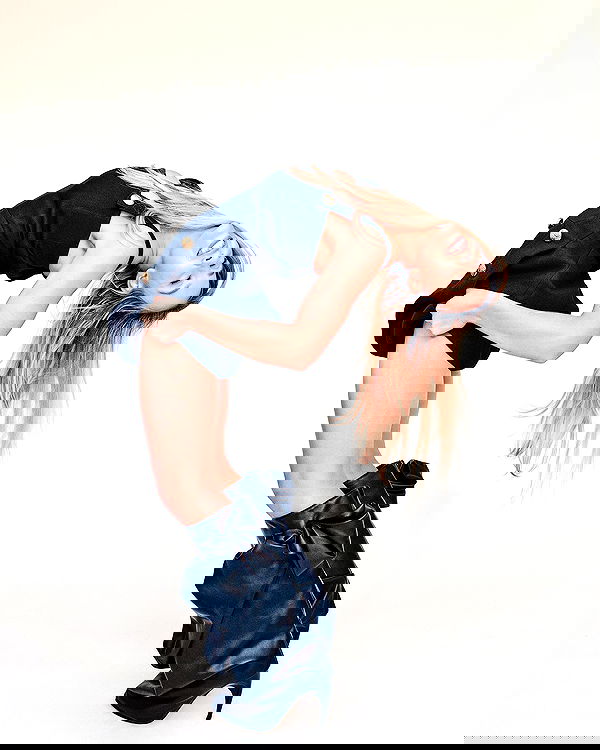 sydney_sweeney image ~ Altpins