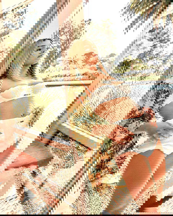 sydney_sweeney image ~ Altpins