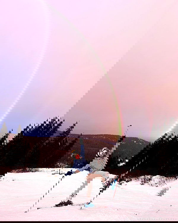 sydney_sweeney image ~ Altpins