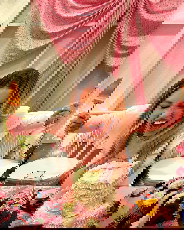 sydney_sweeney image ~ Altpins