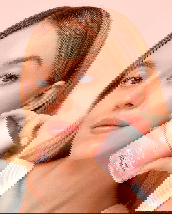 sydney_sweeney image ~ Altpins