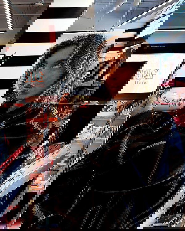 sydney_sweeney image ~ Altpins