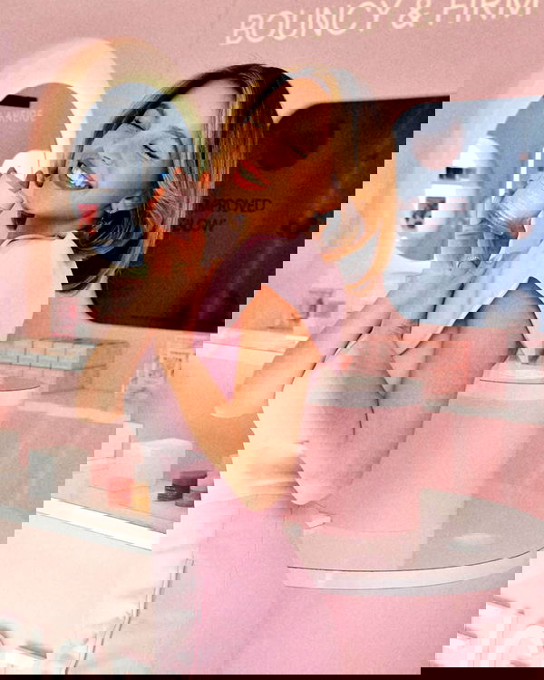 sydney_sweeney image ~ Altpins