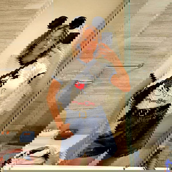 sydney_sweeney image ~ Altpins