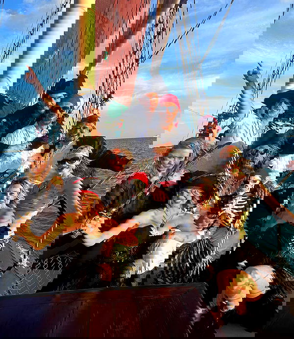 sydney_sweeney image ~ Altpins