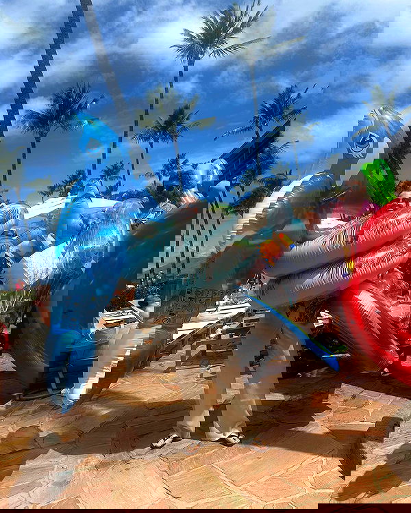 sydney_sweeney image ~ Altpins