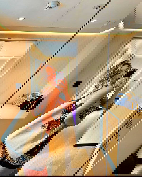 sydney_sweeney image ~ Altpins