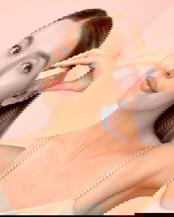 sydney_sweeney image ~ Altpins