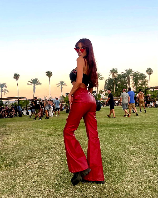 tawniejaclyn instagram image archive image