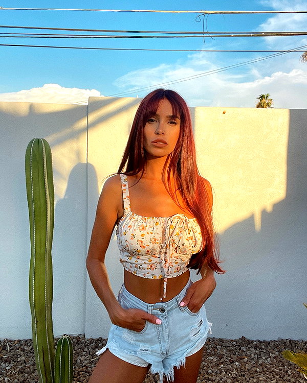 tawniejaclyn instagram image archive image