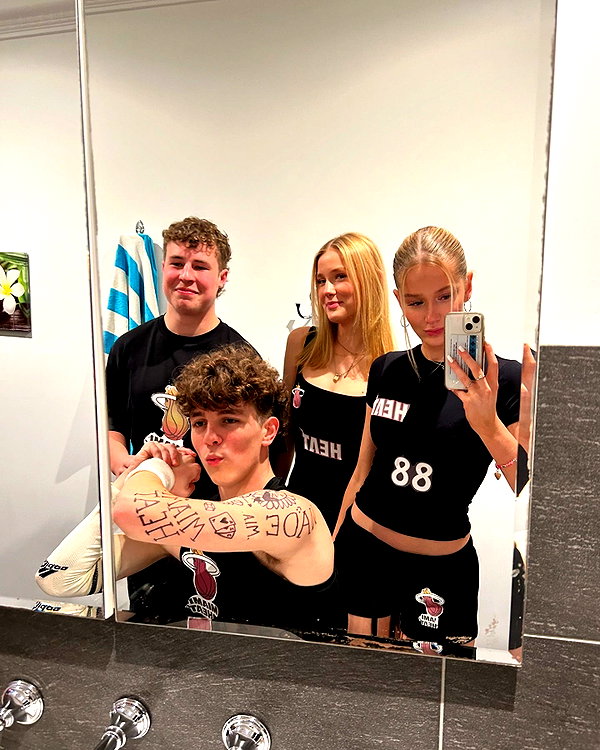 tayawatts instagram image archive image