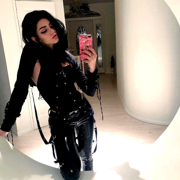 teafl0wer instagram image archive image