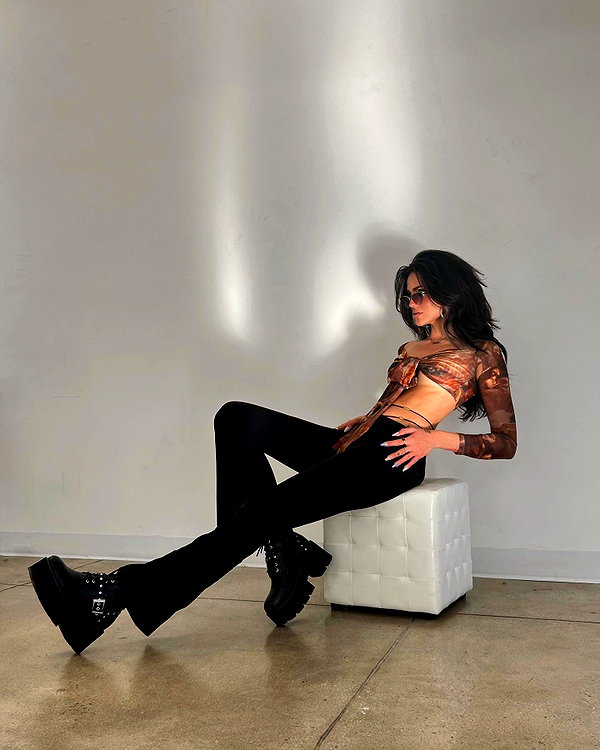 teafl0wer instagram image archive image