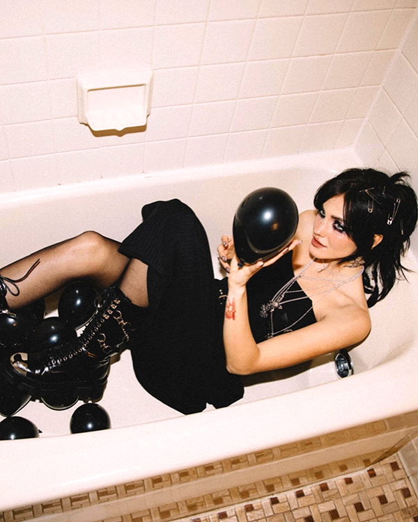teafl0wer instagram image archive image