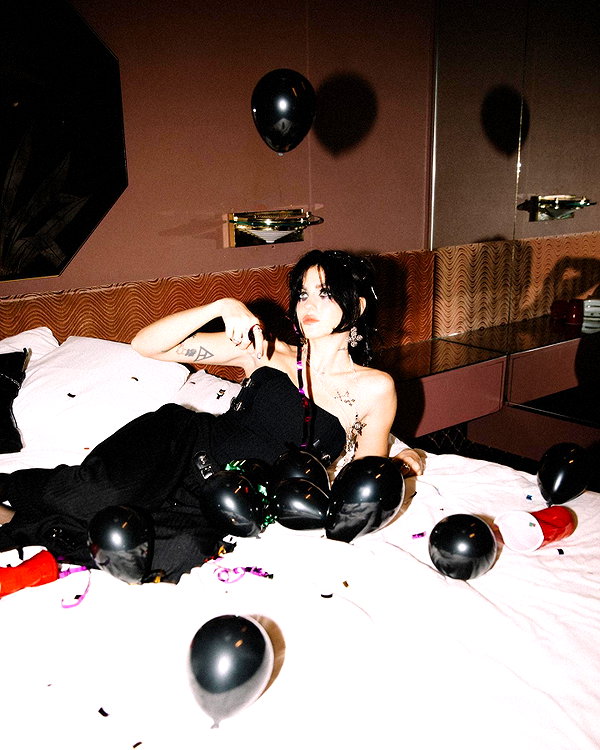 teafl0wer instagram image archive image