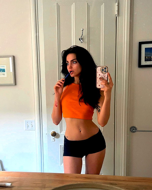 teafl0wer instagram image archive image