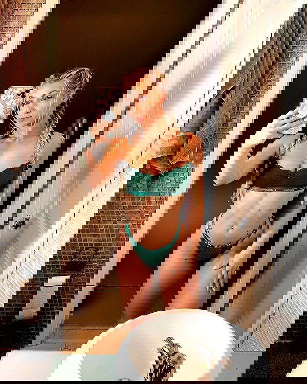 therealbrittfit therealbrittfit archive image