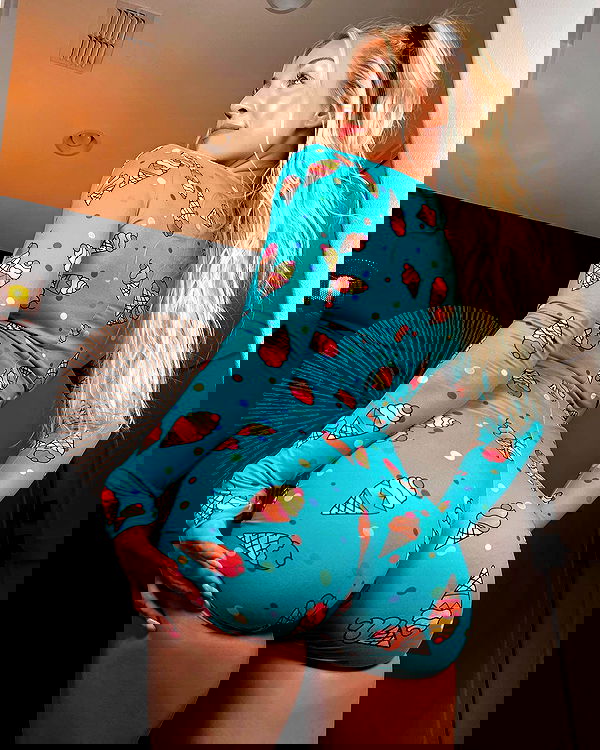 therealbrittfit therealbrittfit archive image