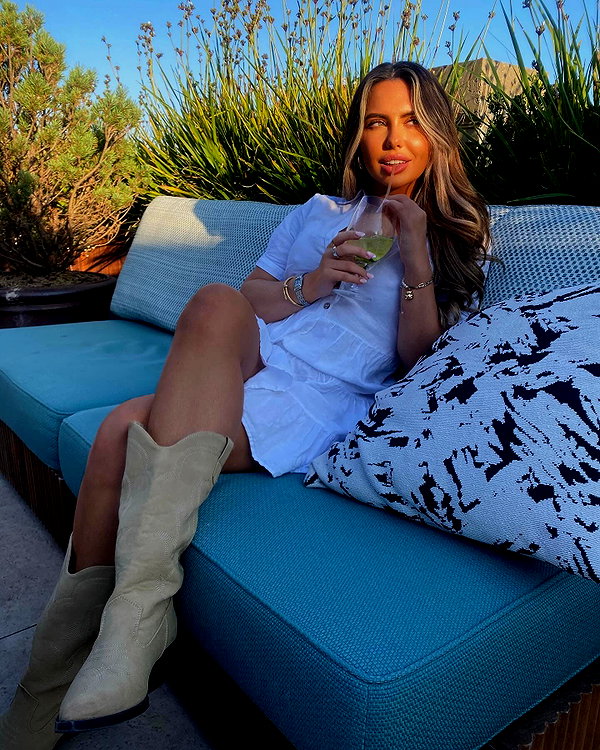 tiabellaisadora tiabellaisadora archive image