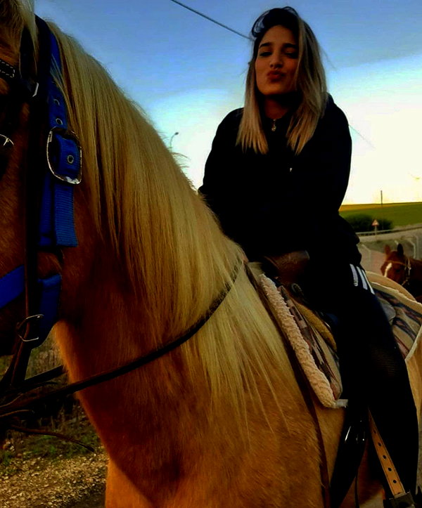 toharsandrusi instagram image archive image