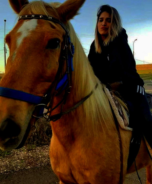 toharsandrusi instagram image archive image