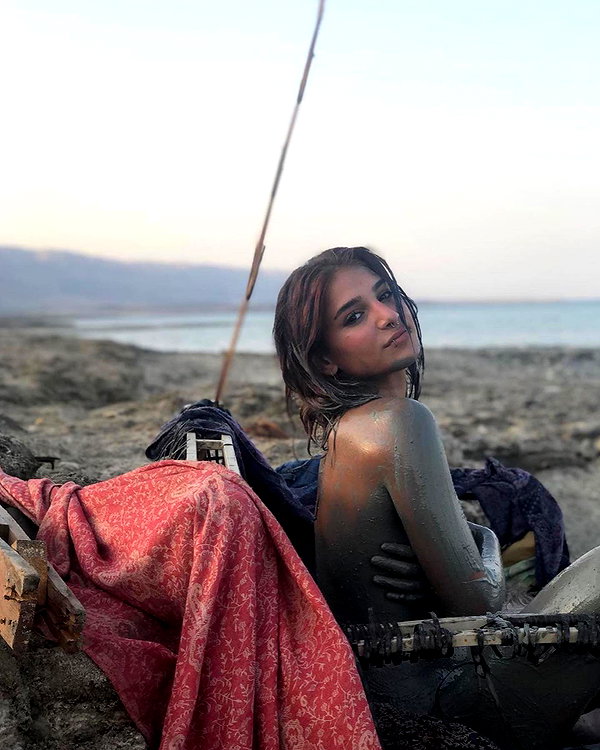 toharsandrusi instagram image archive image