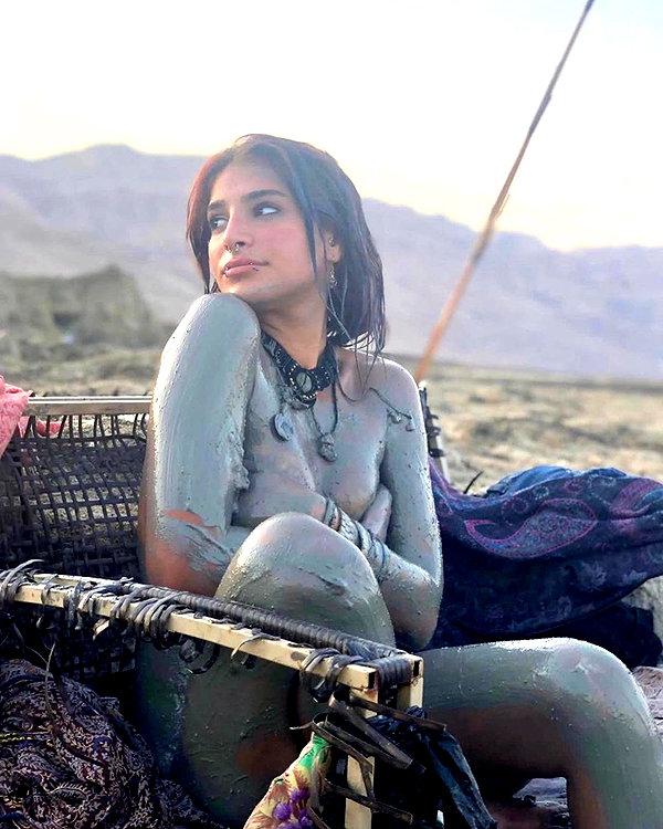 toharsandrusi instagram image archive image