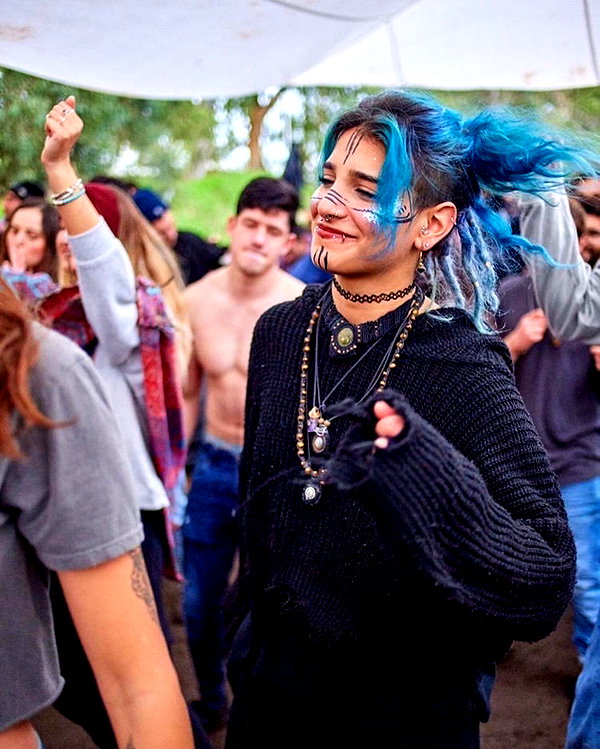 toharsandrusi instagram image archive image