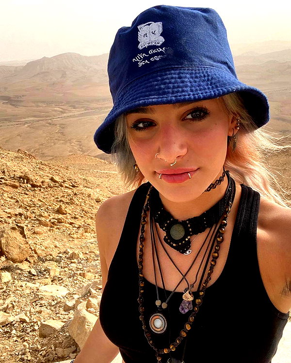 toharsandrusi instagram image archive image