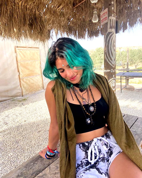 toharsandrusi instagram image archive image