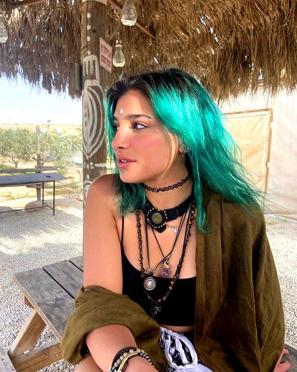 toharsandrusi instagram image archive image