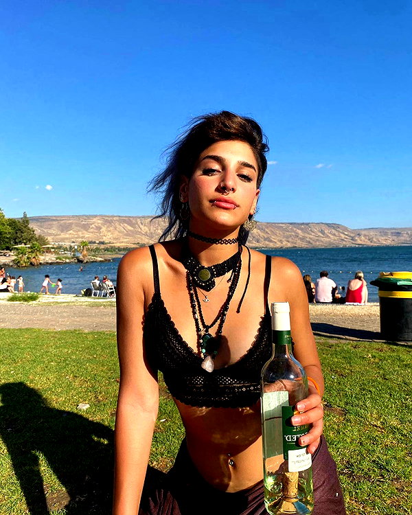 toharsandrusi instagram image archive image