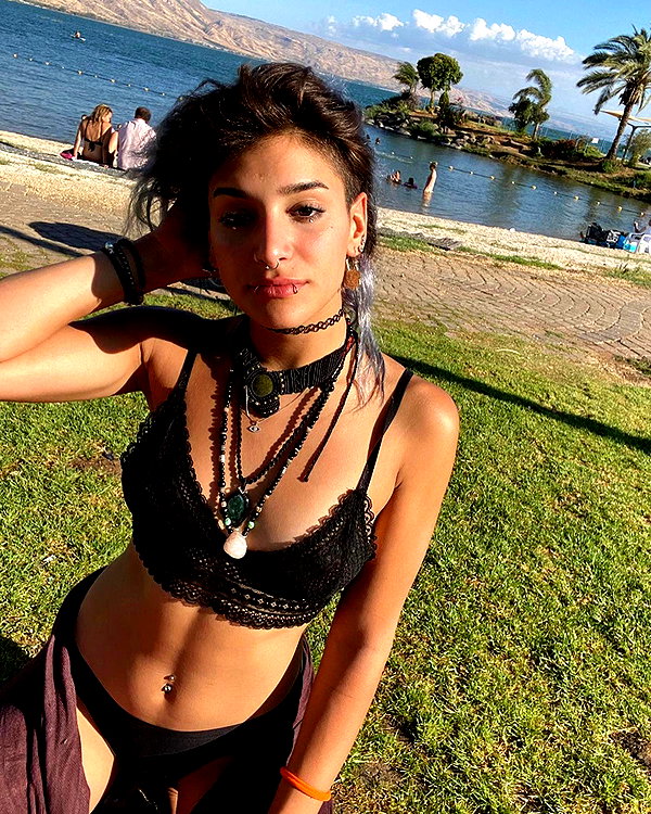 toharsandrusi instagram image archive image