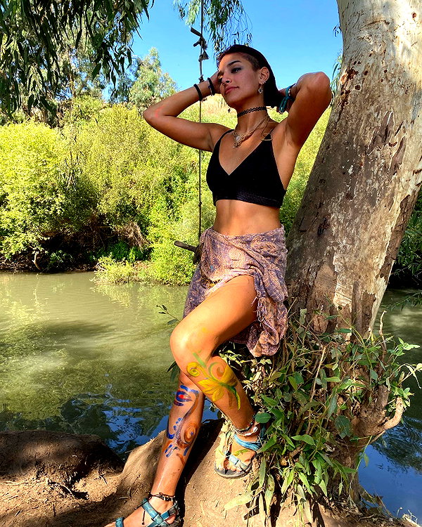 toharsandrusi instagram image archive image