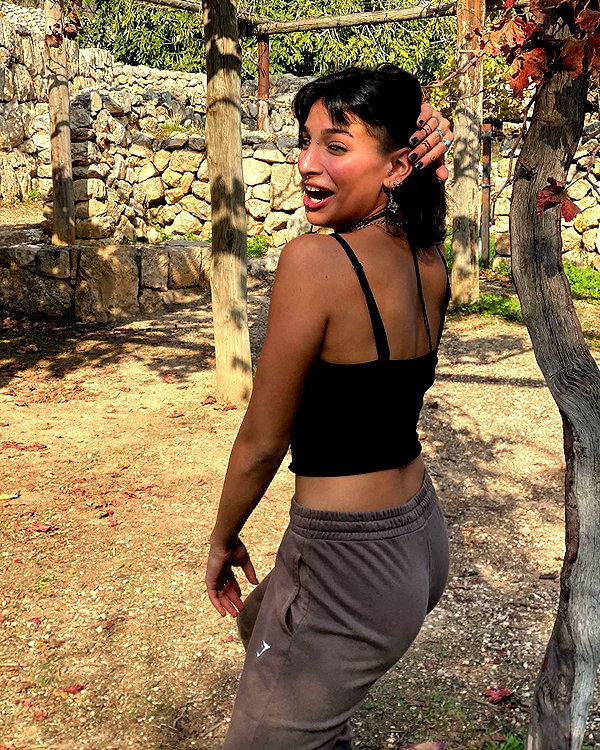 toharsandrusi instagram image archive image