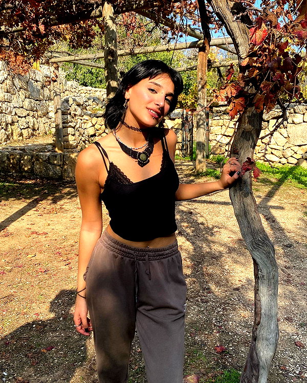 toharsandrusi instagram image archive image