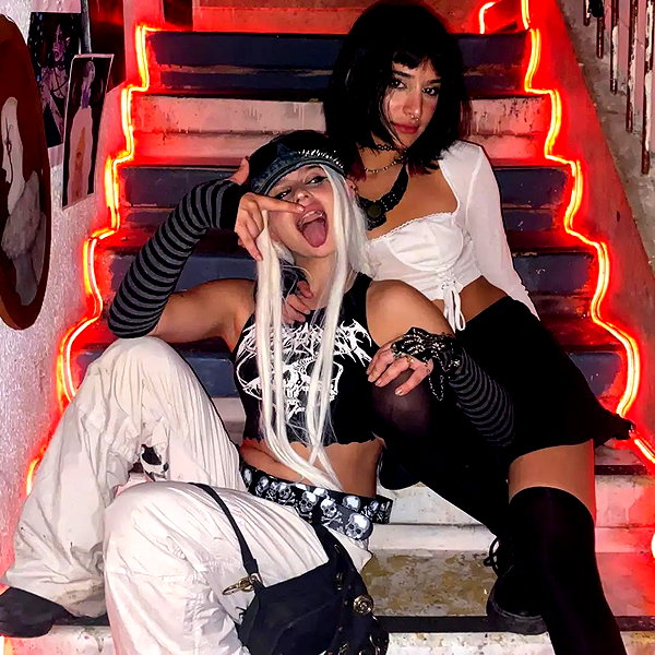 toharsandrusi instagram image archive image