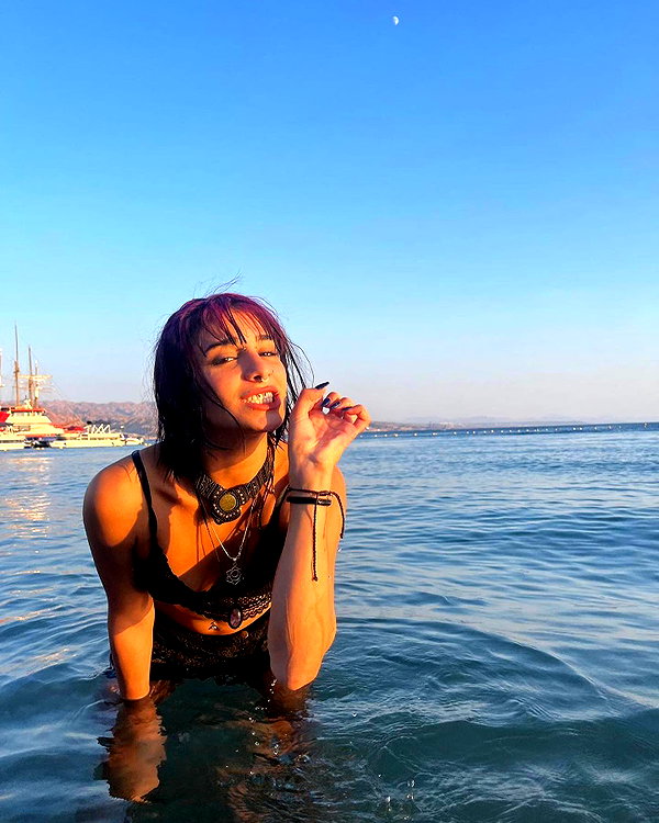 toharsandrusi instagram image archive image
