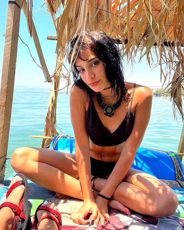 toharsandrusi instagram image archive image