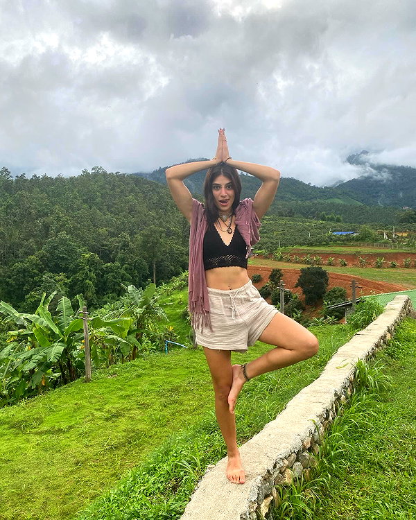 toharsandrusi instagram image archive image