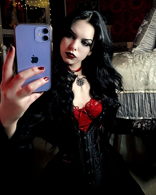 undeadnatalie undeadnatalie archive image