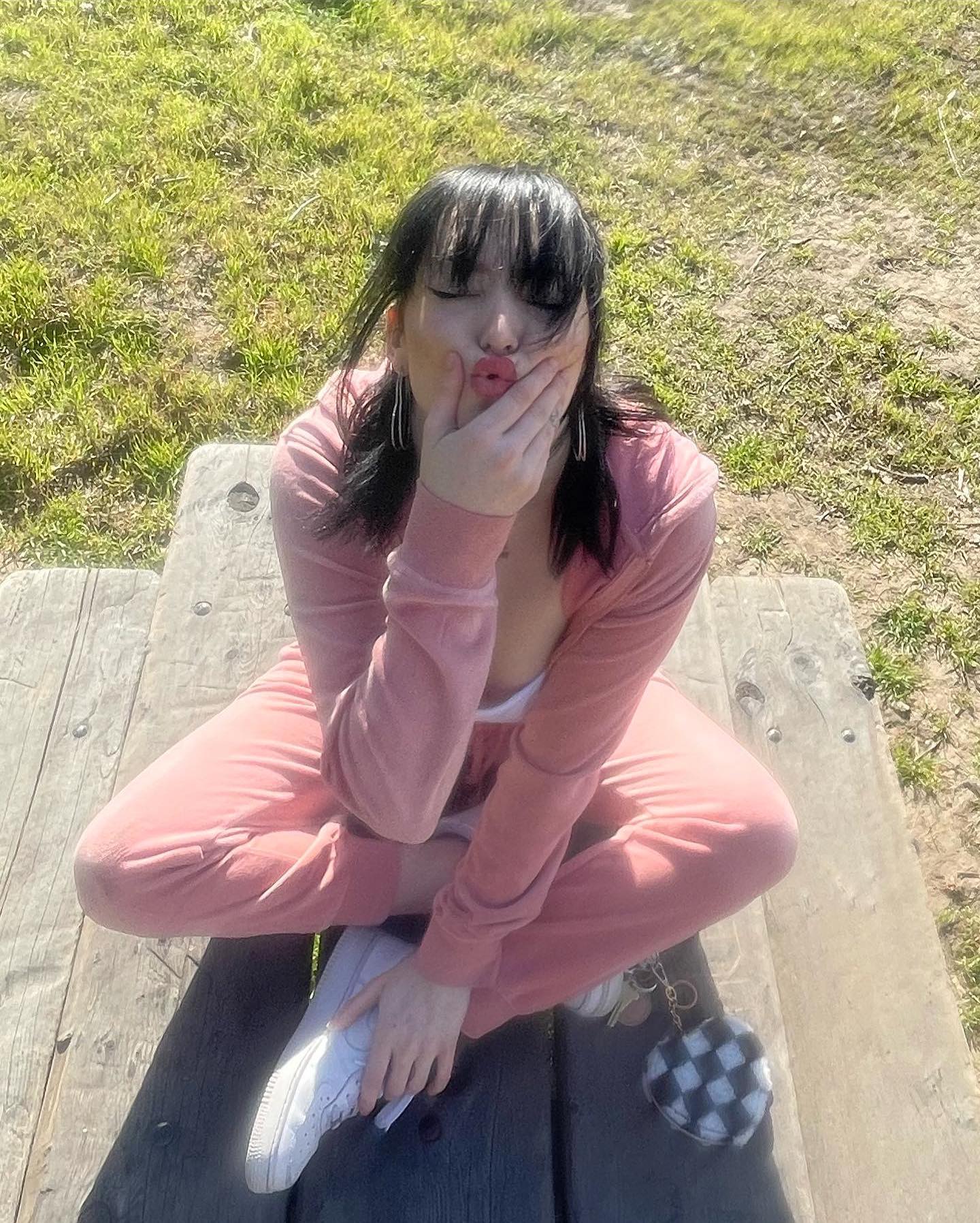 uniquexbrat instagram image archive image