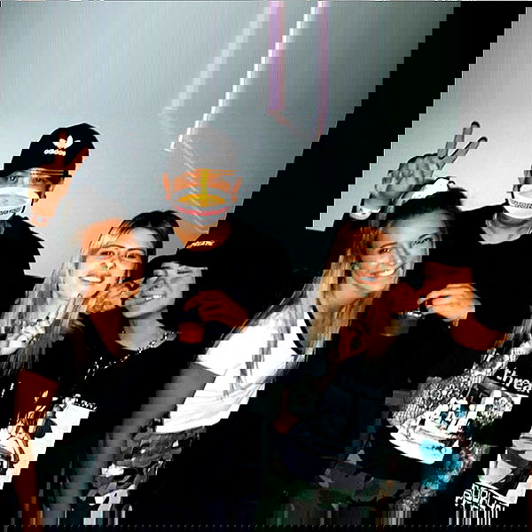 v.okay image ~ Altpins