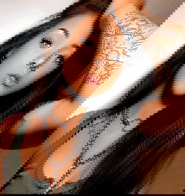 v.okay image ~ Altpins