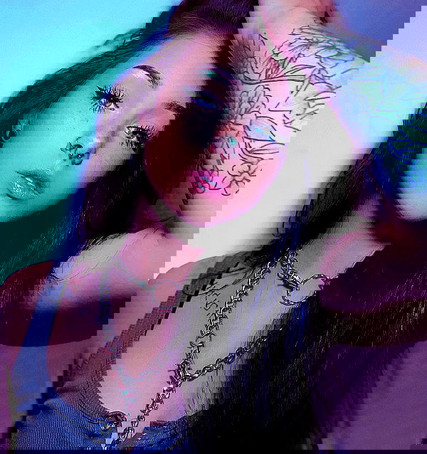 v.okay image ~ Altpins