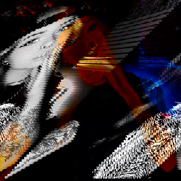 v.okay image ~ Altpins