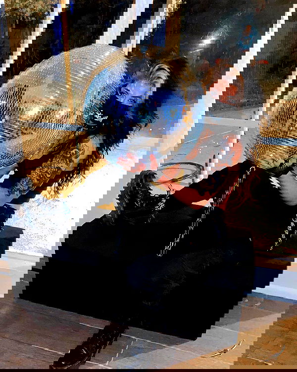 v.okay image ~ Altpins