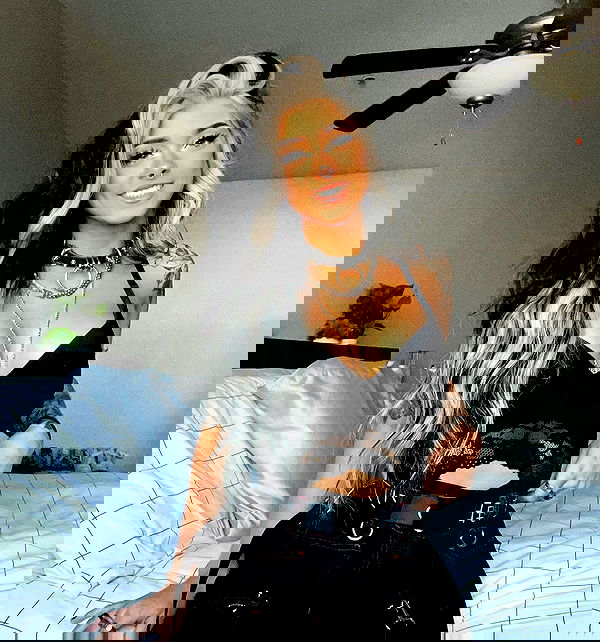 v.okay image ~ Altpins