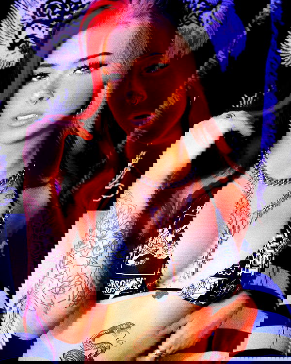 v.okay image ~ Altpins